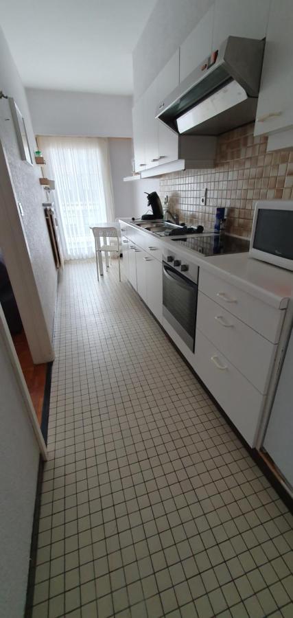 Cosy Apartment Near The Beach And City Center Остенде Екстериор снимка